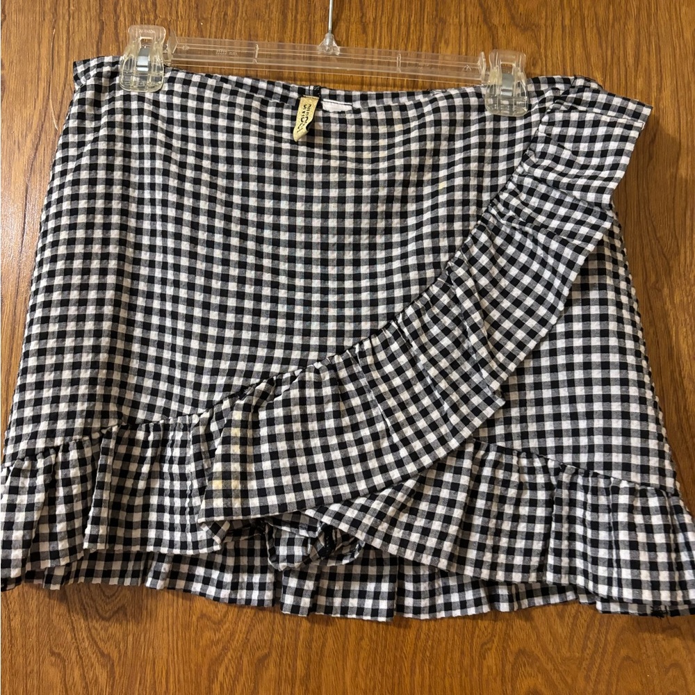 H&M gingham skort